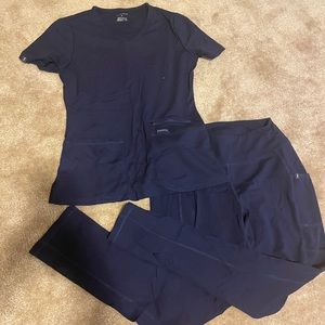 Jaanuu scrub set